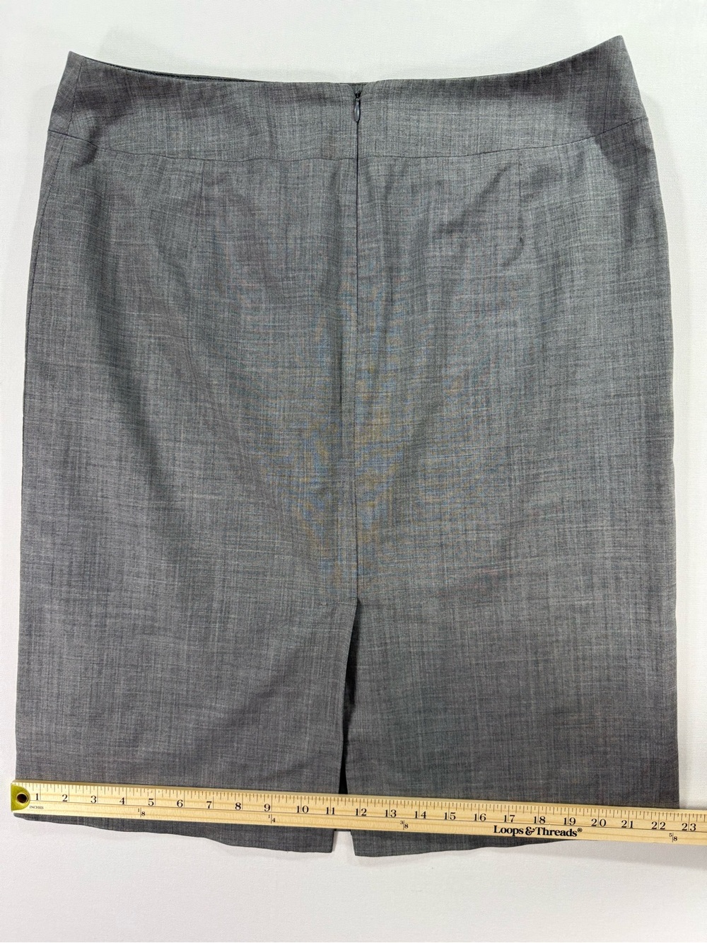 Banana Republic Essential Pencil Skirt Plaid Gray Size 14 - Picture 5 of 7